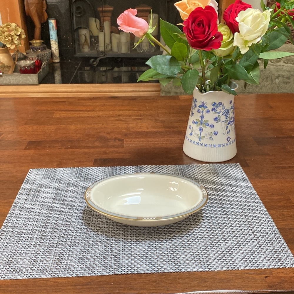 Lenox McKinley vegetable dish in near perfect condition.